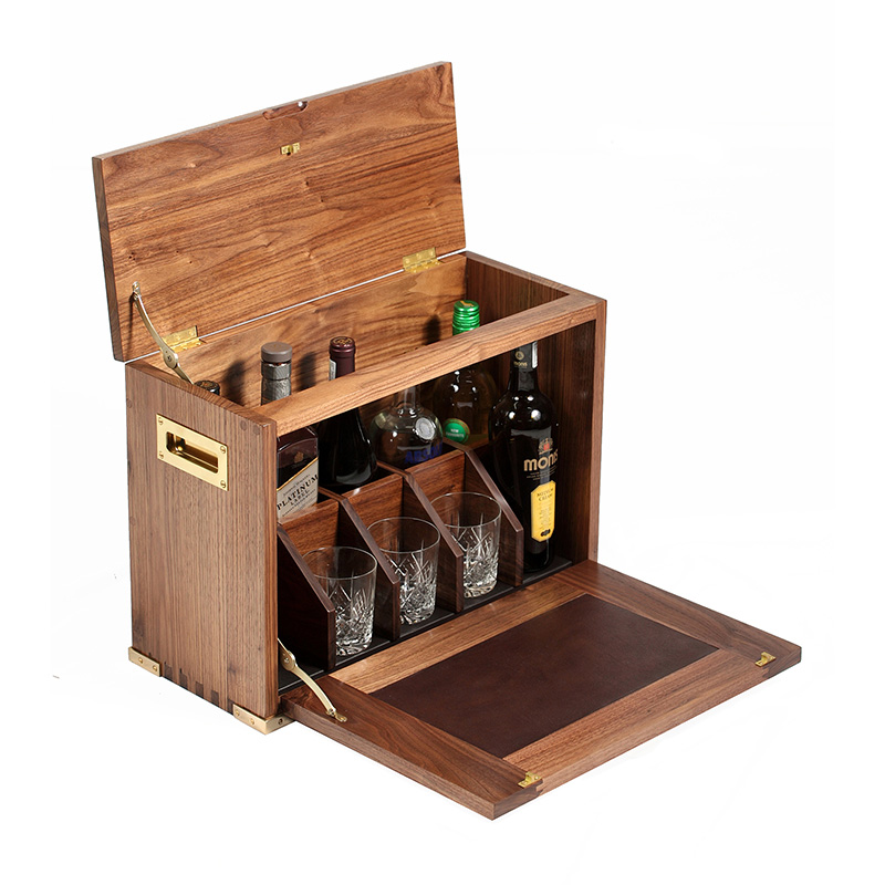 MR_Odyssey-Bar_Walnut-+-Leather_11