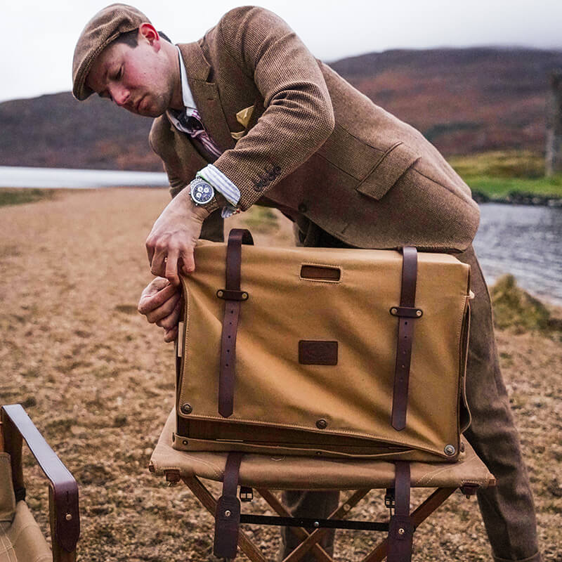 Djinn-bar-funcional-box-cover-lifestyle