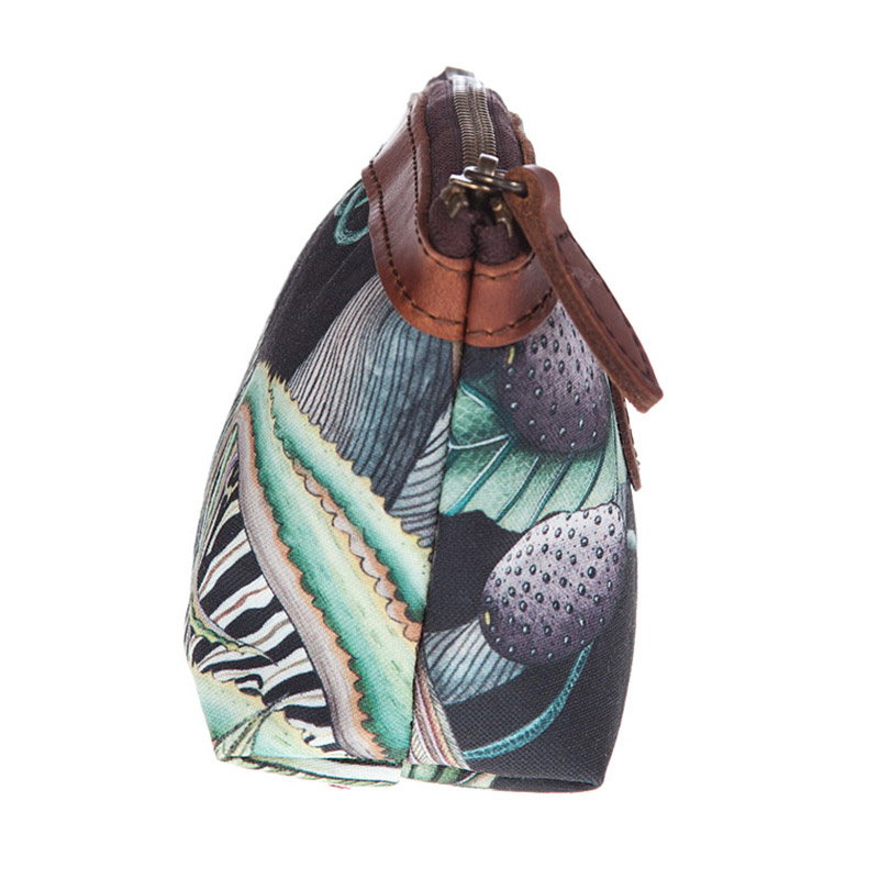 MR_TLCPA_Toto-Ladies-Cosmetic-Pouch_Ardmore---Pangolin-Night_3