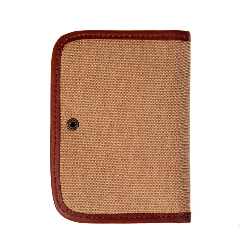 MR_Kingsley_Passport-Holder_3